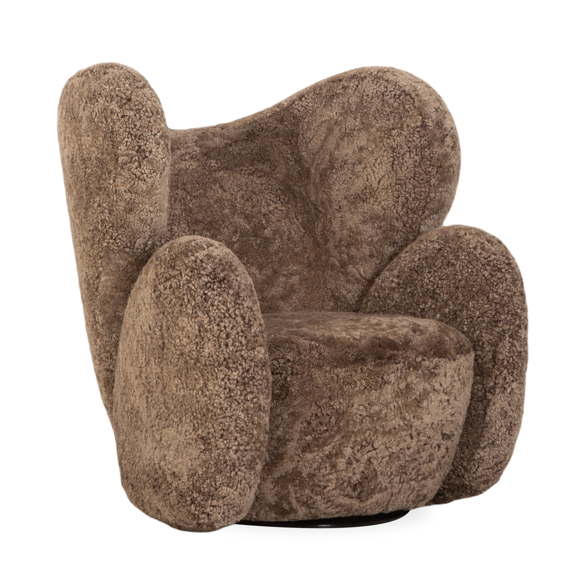 With a sculptural and organic shape, the Big Big Chair offers a bold silhouette with a welcoming presence.