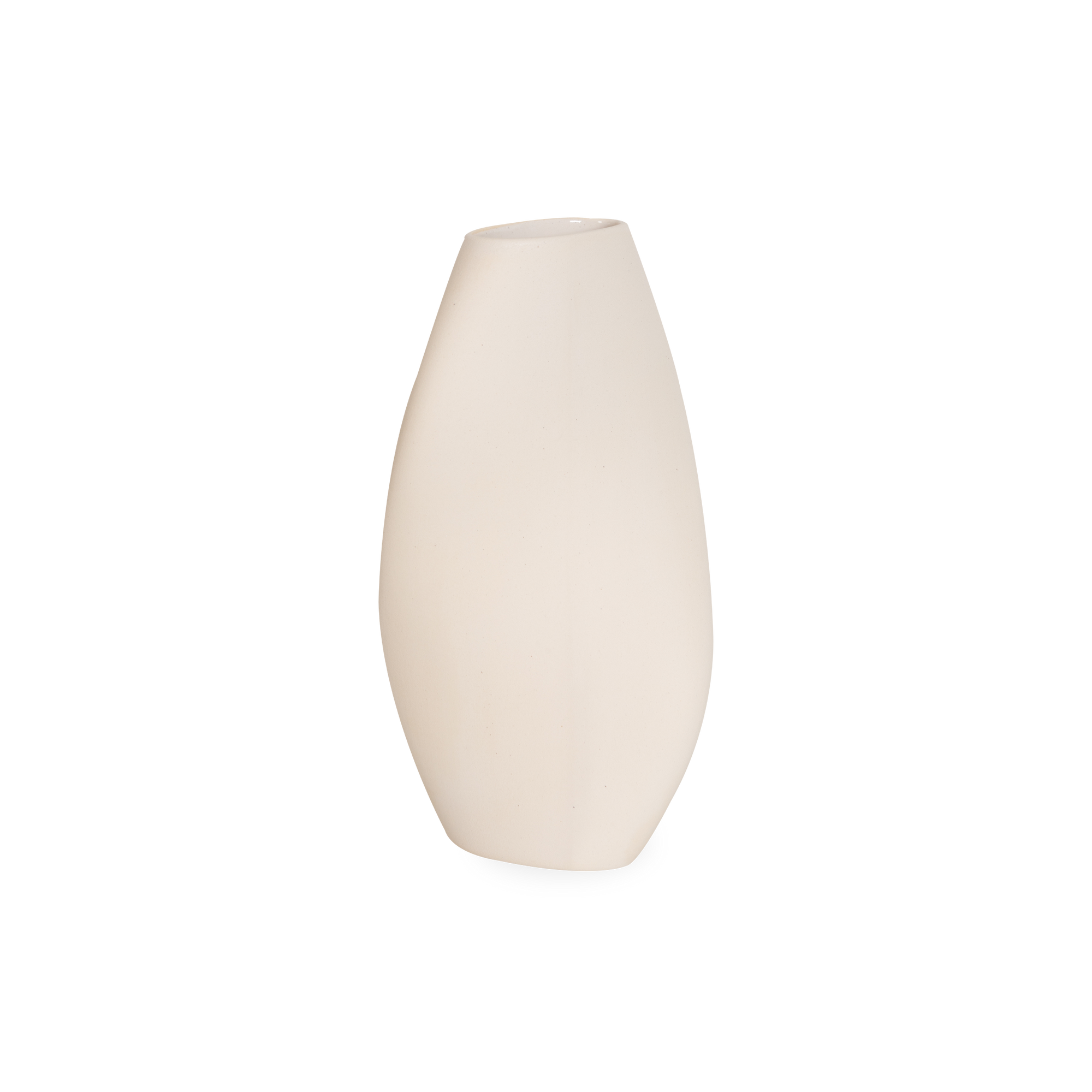 With the intention to bring joy to your home, the Waverly Vase communicates through its smooth, warm and elegant design.