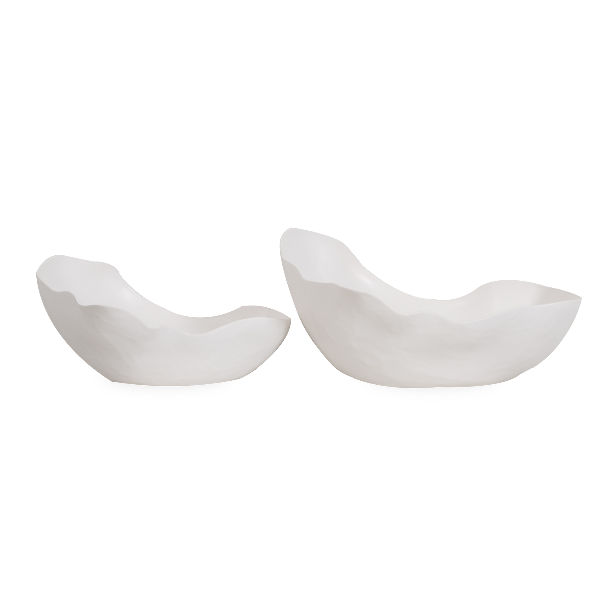 Characterized by its eloquent rim and its asymmetric shape, this Horn Bowl can provide a contemporary flair with its amicable design, subtle textures and its handcrafted Portuguese